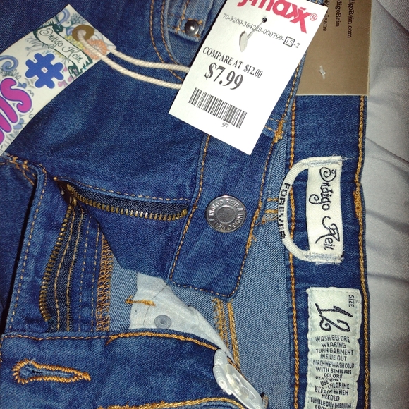 Jean shorts - Picture 3 of 3